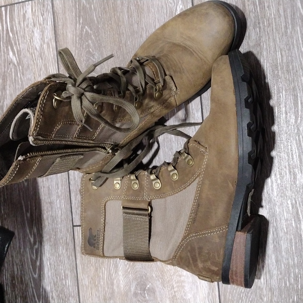 COPY - Sorel womens fatigue green leather & canvas combat boots. NWT. Size 7